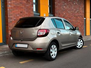 Dacia Sandero 2015