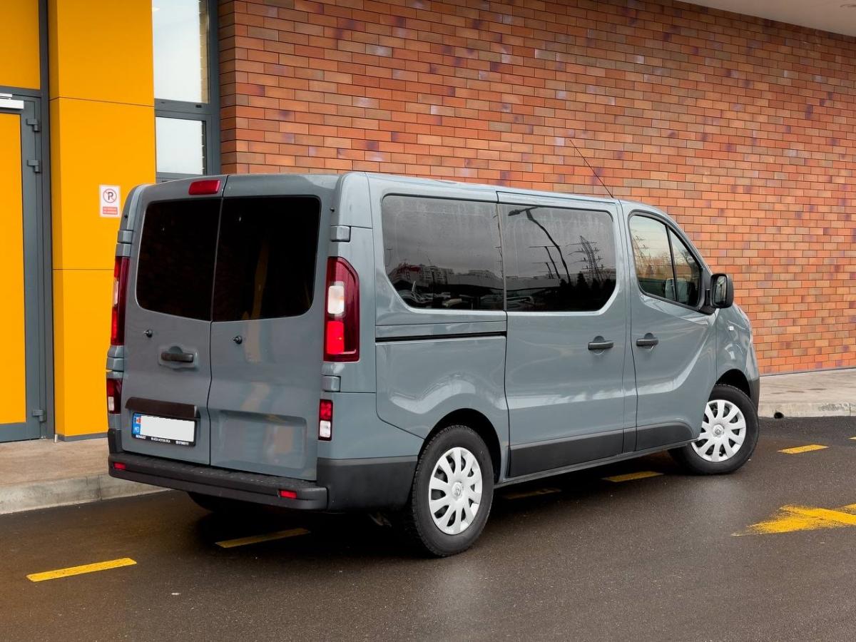 Renault Trafic 9 Locuri