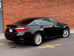 Lexus ES300h