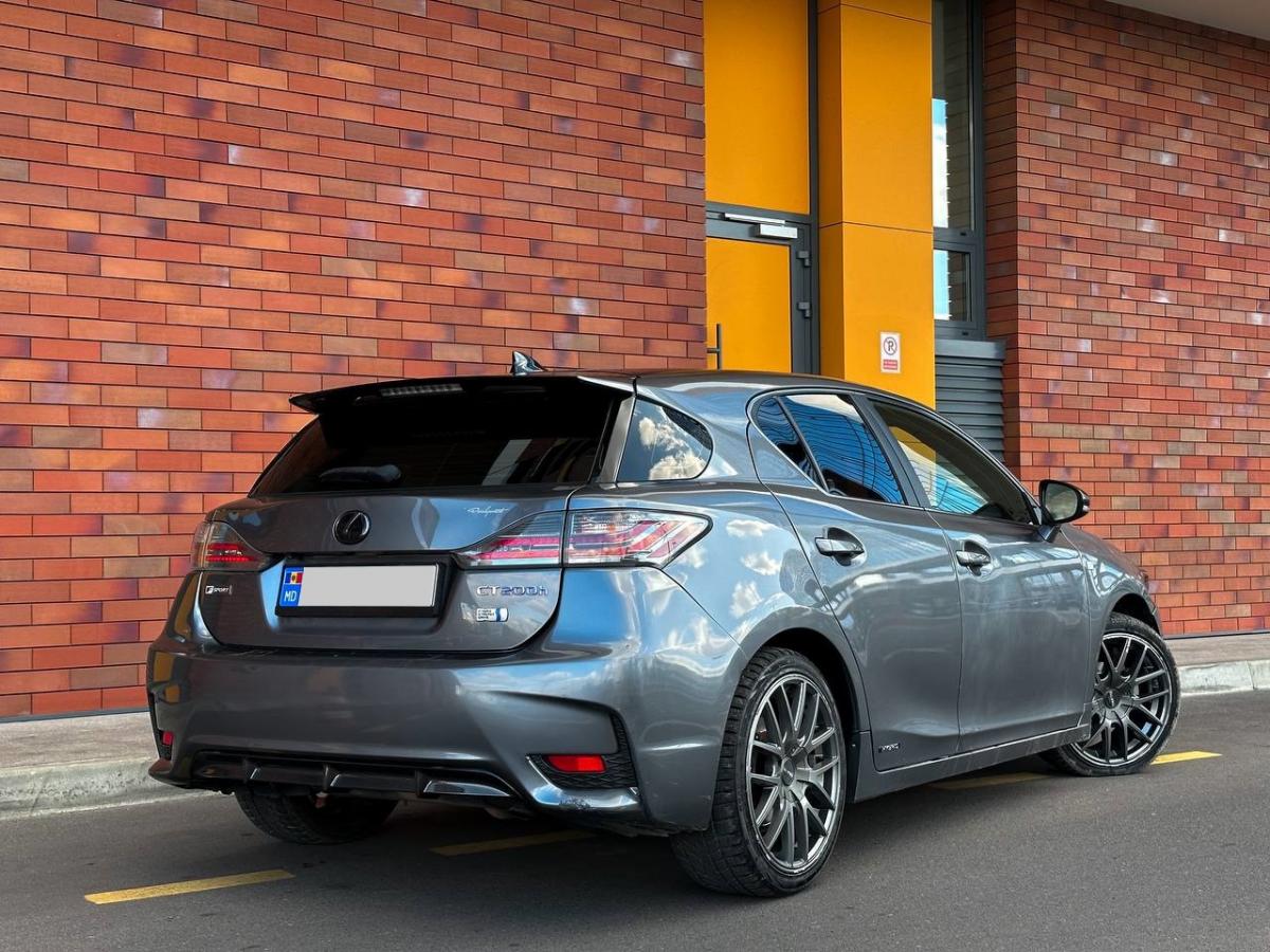 Lexus CT200h F-Sport