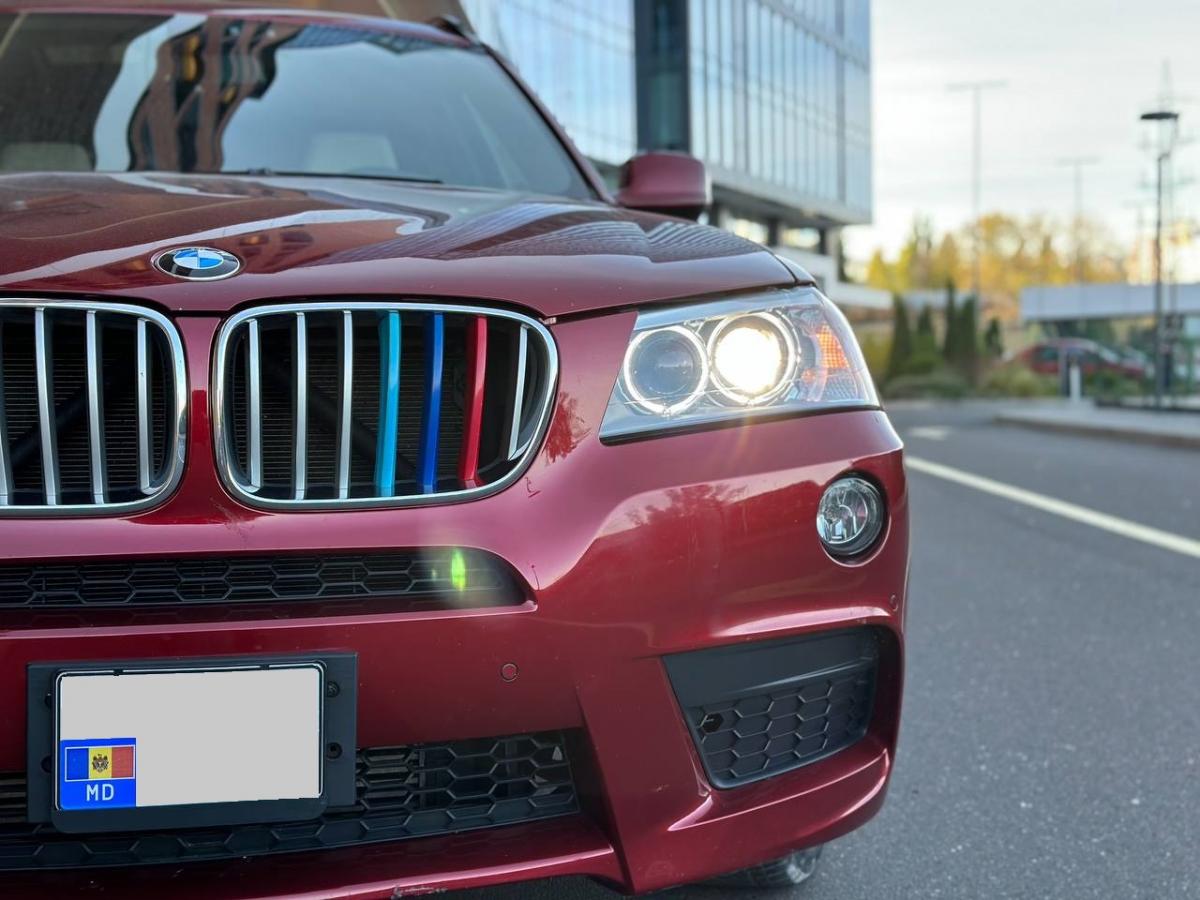 BMW X3 RED