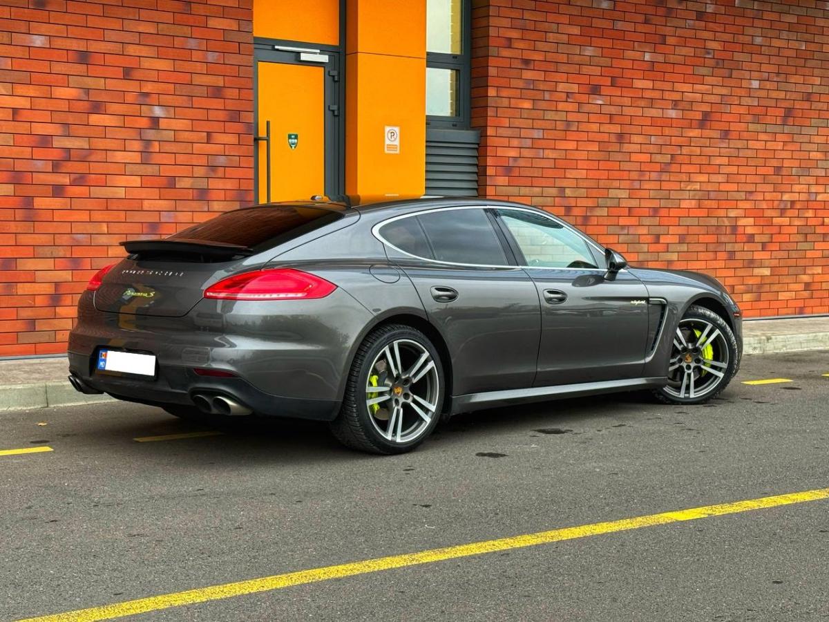 Porsche Panamera