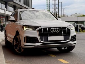 Audi Q7 (7-seats)