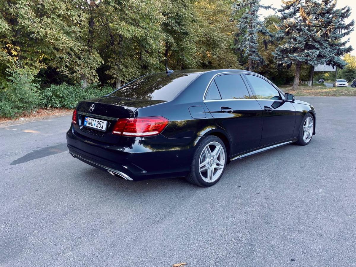 Mercedes-Benz E220d 