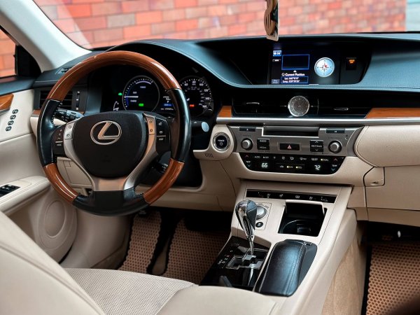 Lexus