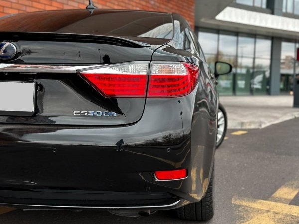 Lexus