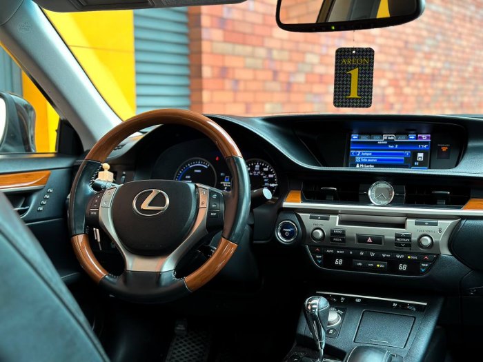 Lexus