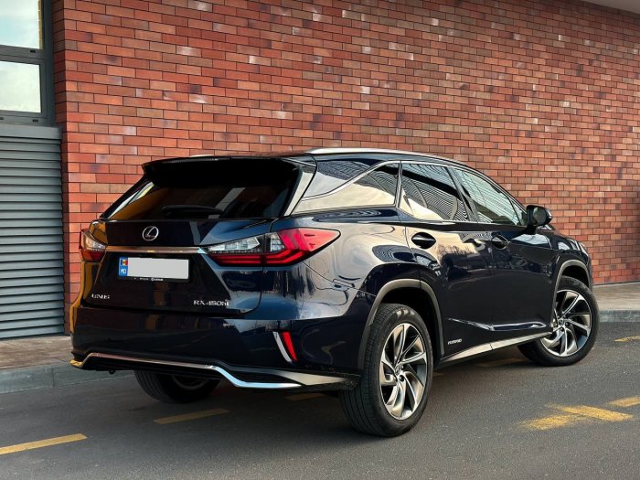 Lexus